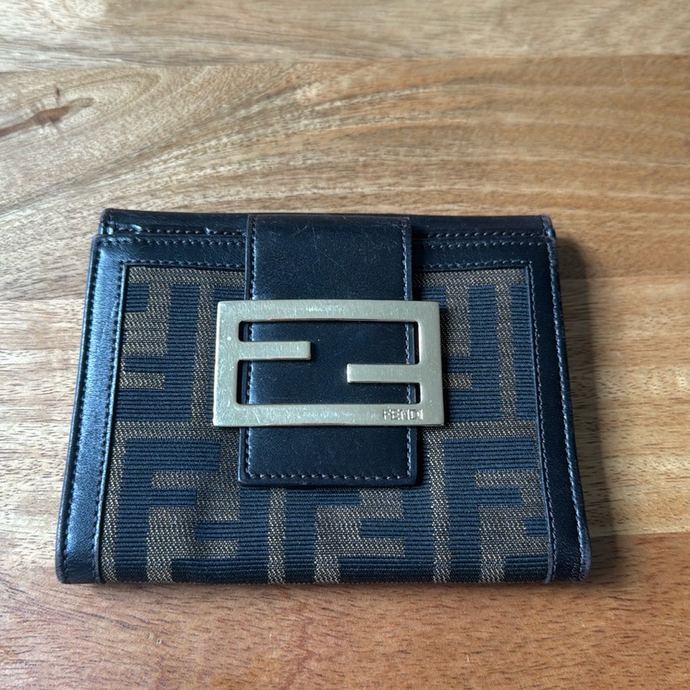 Fendi Zucca Wallet - Vintage - Authentic